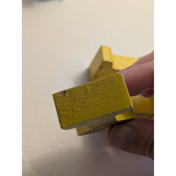 Brio Thomas Train Accessories Lot Figures Signs Vintage 90s Lot PLAYED - Picture 2 of 11